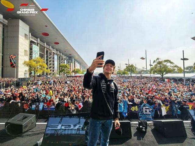 8868体育官方网站-19岁安东内利“新王加冕”,上海周末上演速度与激情