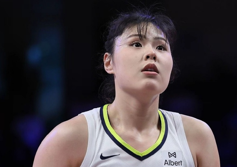 8868体育-女版杨瀚森？李月汝WNBA新季首次全场被弃用 飞翼吞首败